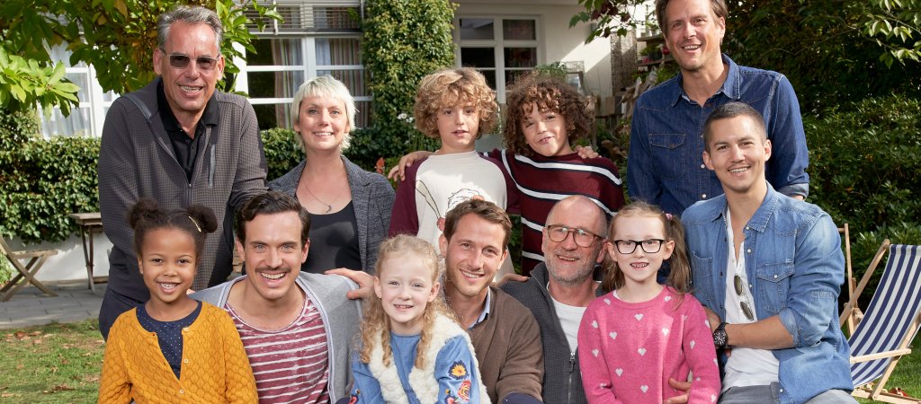 Vater Allein Zu Haus At Drehstart Fur Drei Hochkaratig