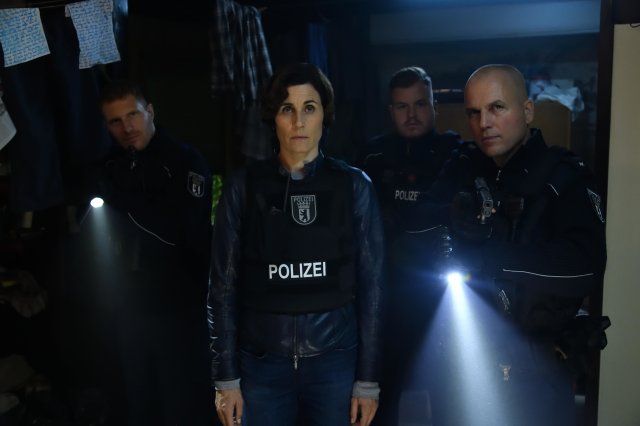 Schwartz-&-Schwartz-Wo-der-Tod-wohnt-6